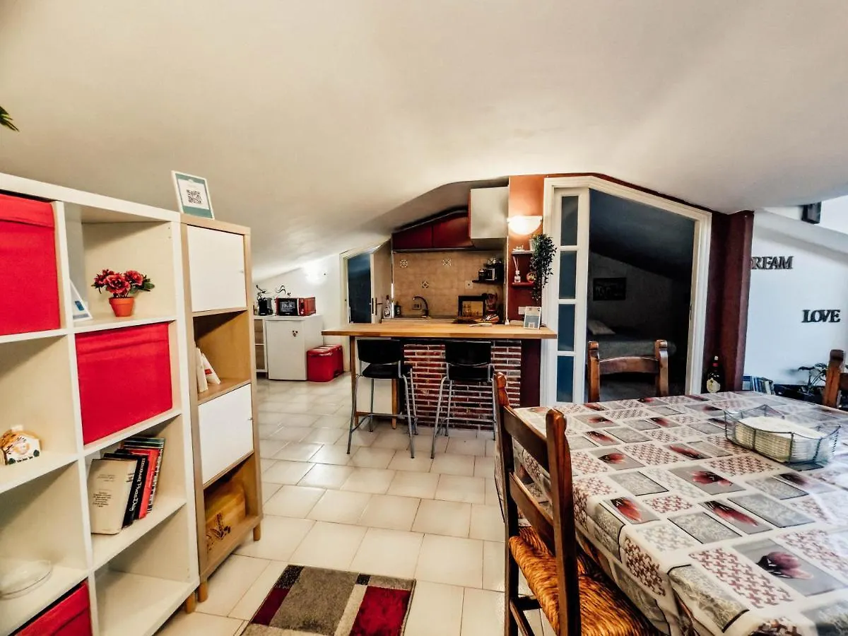 Sunset Flat - Free Parking And A/C Apartment Tremestieri Etneo